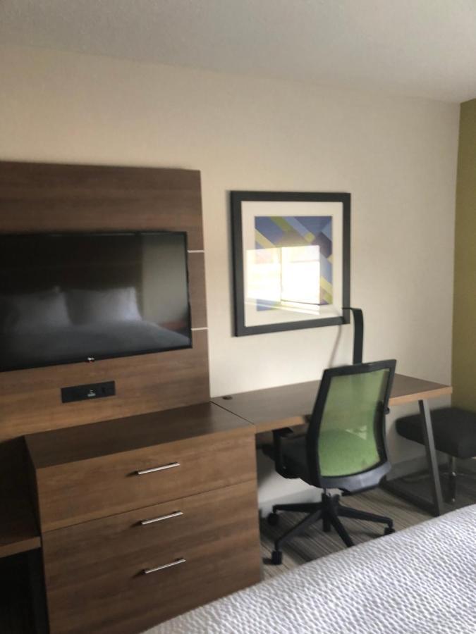 Hotel Express Mt. Vernon By Ihg